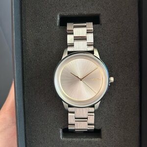 NWT MVMT Watch in Pulse Silver